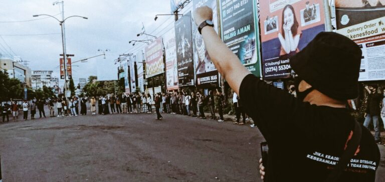 Aksi Batalkan Omnibus Law di Gejayan, RUU Ciptaker Tetap Diketok